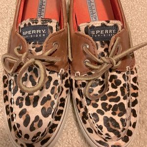 Leopard print Sperry’s